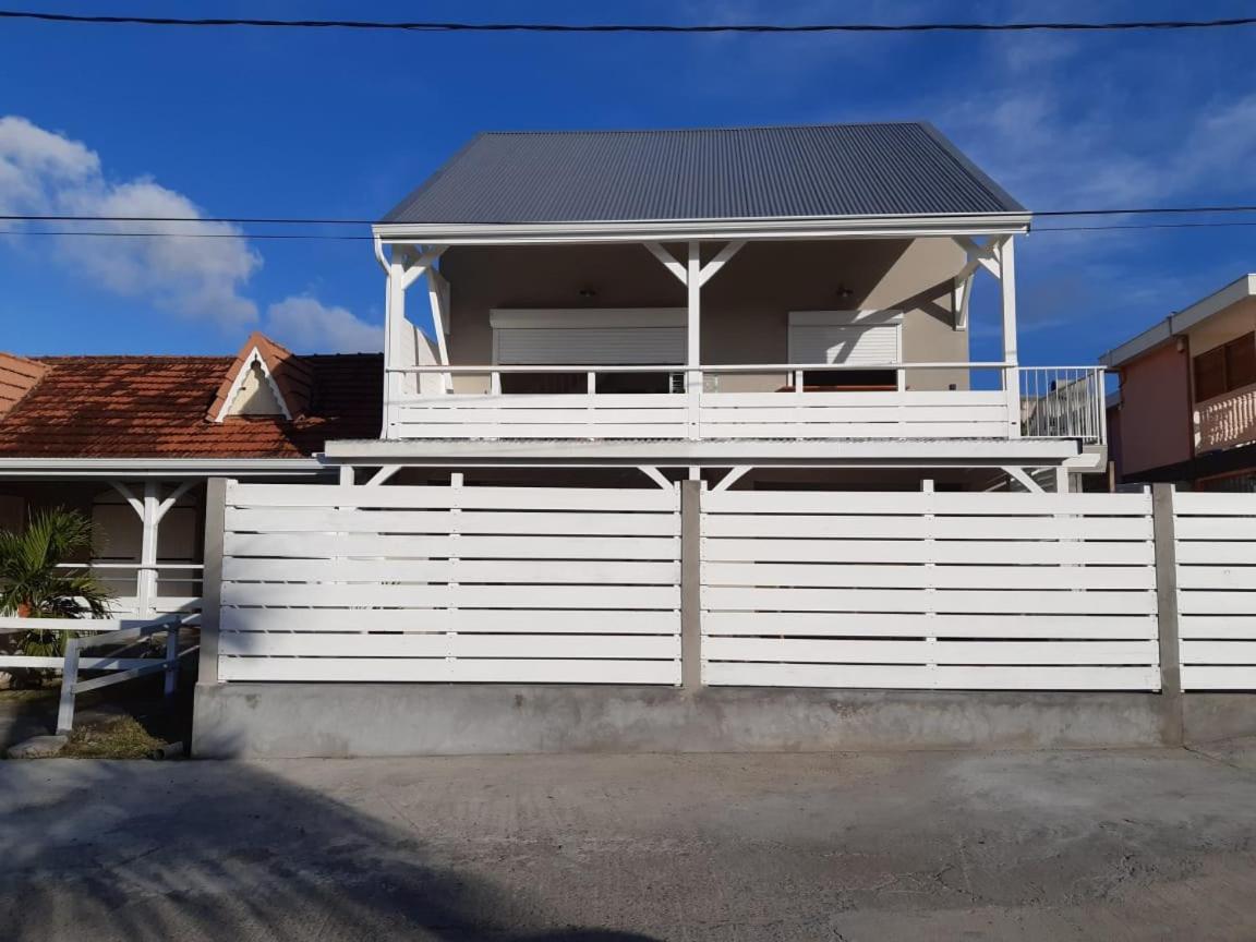 Appartement Neuf A 150 Metres De La Mer Wifi Le Diamant Exterior photo